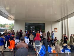 Polresta Barelang Kawal Aksi Unjuk Rasa Koalisi Rakyat Batam Tuntut Kenaikan UMK Tahun 2025