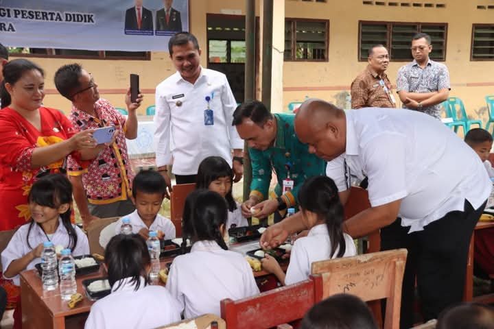 Launching Program Makan Gratis Dan Bergizi di Nias Utara